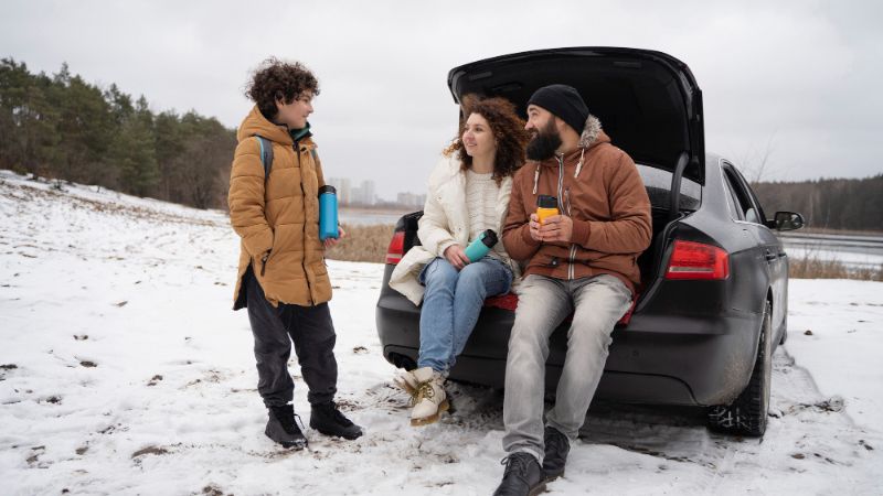 9 Things You Need in Your Winter Car Survival Kit